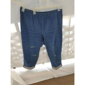 Metrostyle Women's Size XL Denim Blue Stretch Distressed Capris Cropped Pants.